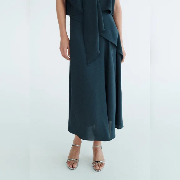 ZARA FLUID FLYAWAY SKIRT - Picture 2 of 6